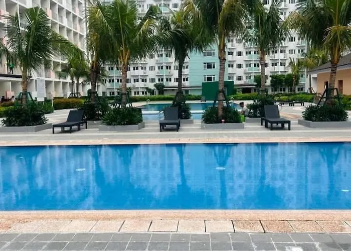 Field Residences Near Airport * Manila